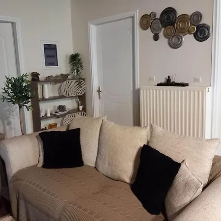 Lena Megalopoli דירה *