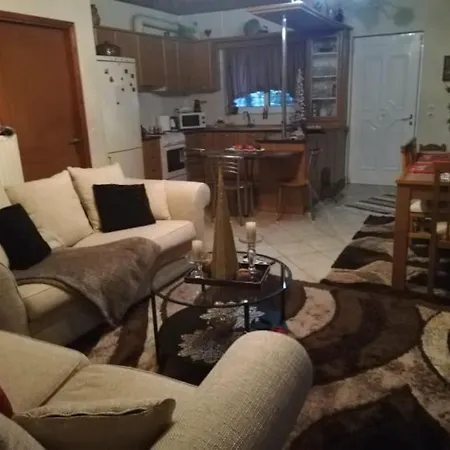 Lena Megalopoli Apartmán Mallota