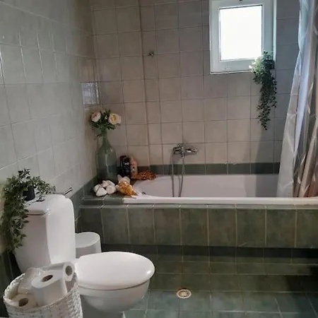 Lena Megalopoli * Mallota