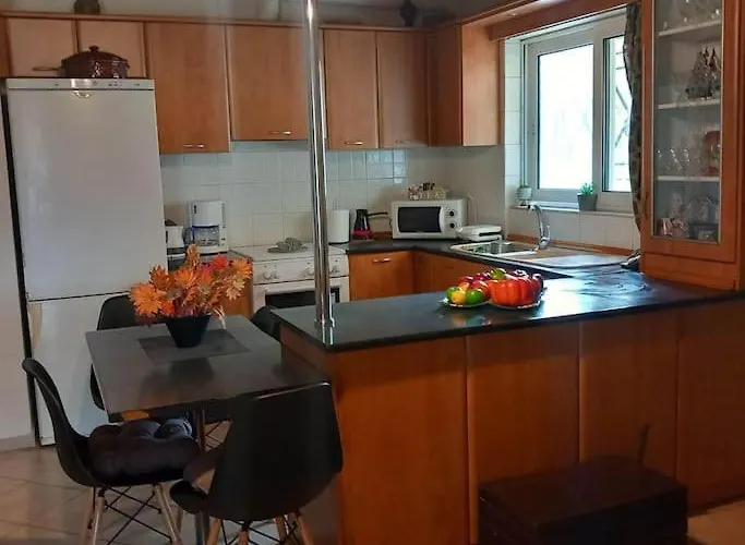 Lena Megalopoli アパート